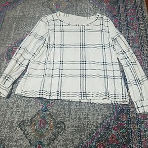 Cream/off-white sweater